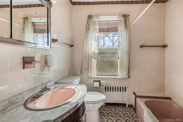 150 Rumsey Road, Yonkers, NY 10705