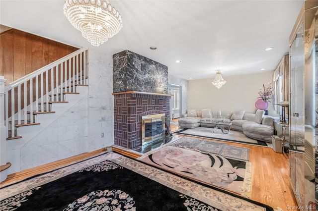 150 Rumsey Road, Yonkers, NY 10705