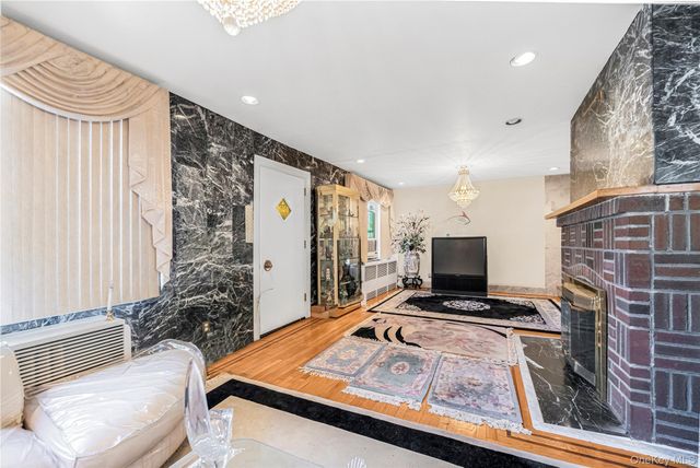 150 Rumsey Road, Yonkers, NY 10705