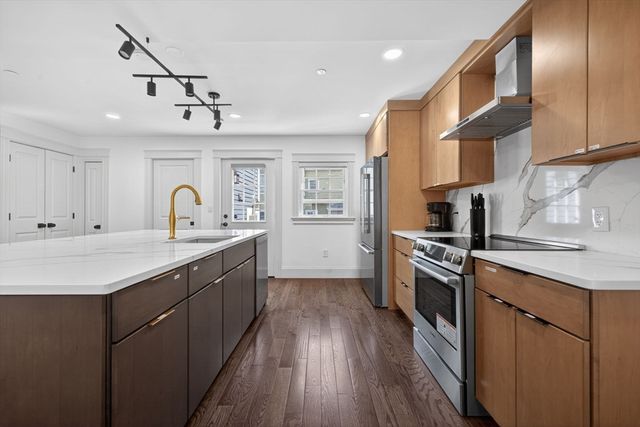 10 Osborne, Salem, MA 01970