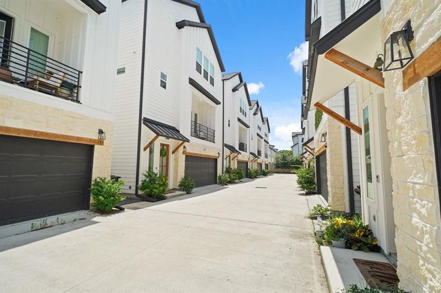 835 Fisher Street C, Houston, TX 77018