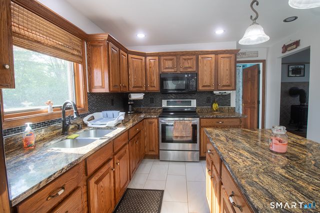 21 Bailey Hill Road, Killingly, CT 06239