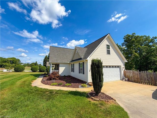 781 Hebron Church Road, Winston-salem, NC 27107