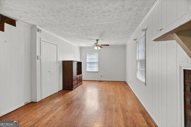 124 Melrose Drive, Lagrange, GA 30241