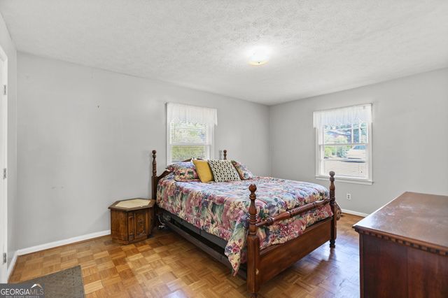 124 Melrose Drive, Lagrange, GA 30241