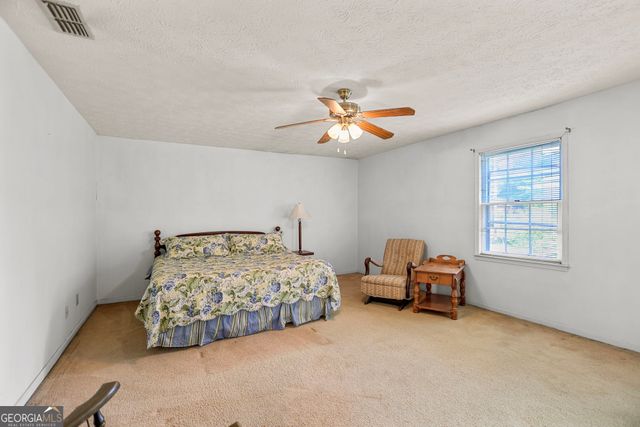 124 Melrose Drive, Lagrange, GA 30241