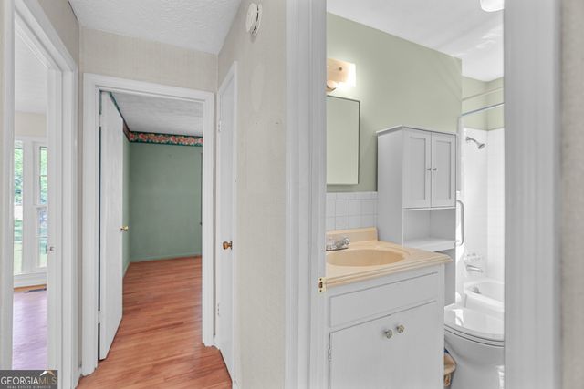 124 Melrose Drive, Lagrange, GA 30241