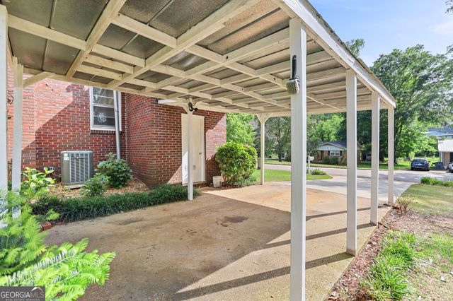 124 Melrose Drive, Lagrange, GA 30241
