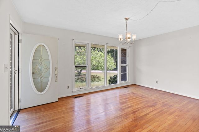 124 Melrose Drive, Lagrange, GA 30241