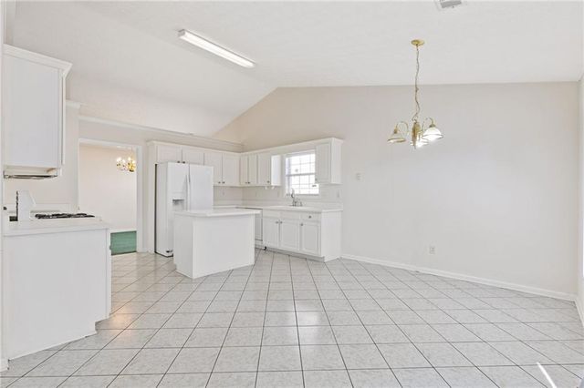 1102 Noble Oak Court, Lawrenceville, GA 30046