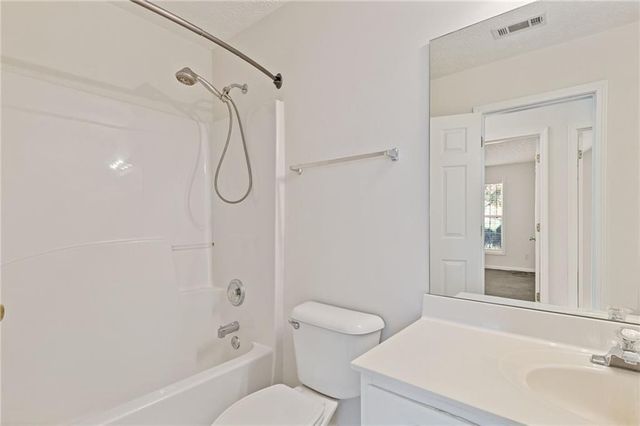 1102 Noble Oak Court, Lawrenceville, GA 30046