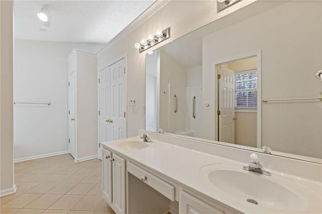 1102 Noble Oak Court, Lawrenceville, GA 30046