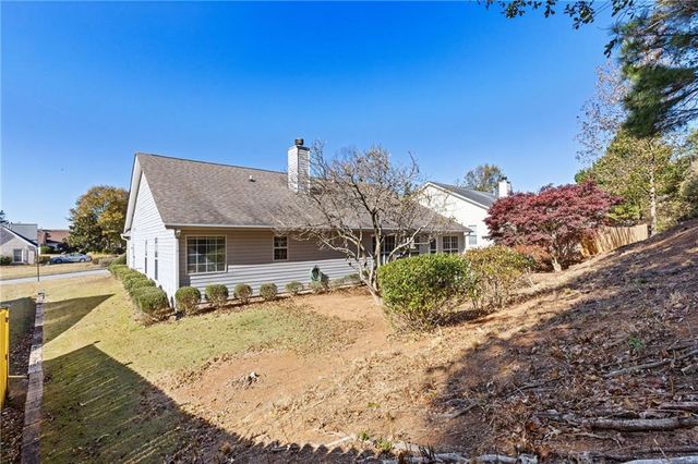 1102 Noble Oak Court, Lawrenceville, GA 30046