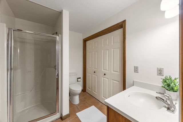 4 Carver Dr, Sandwich, MA 02563