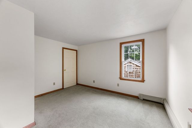 4 Carver Dr, Sandwich, MA 02563