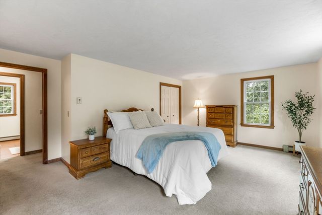 4 Carver Dr, Sandwich, MA 02563