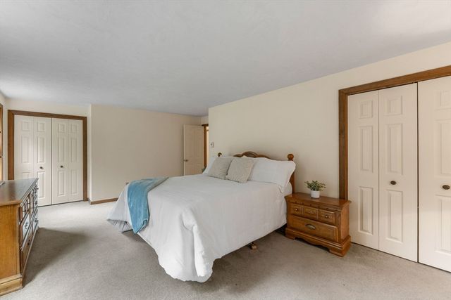 4 Carver Dr, Sandwich, MA 02563