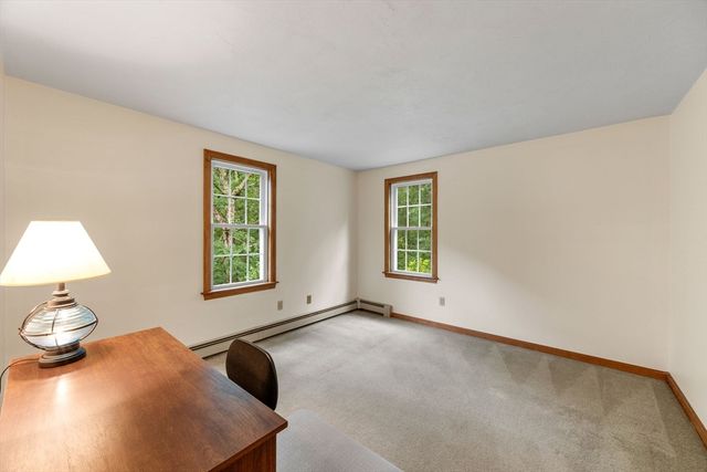 4 Carver Dr, Sandwich, MA 02563