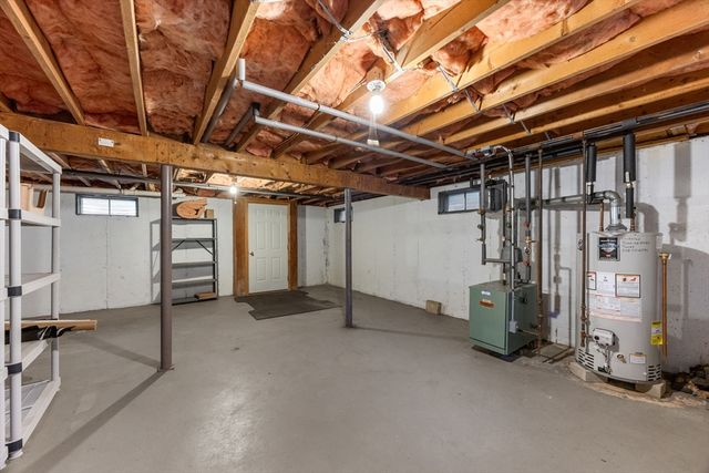 4 Carver Dr, Sandwich, MA 02563