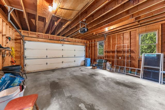 4 Carver Dr, Sandwich, MA 02563