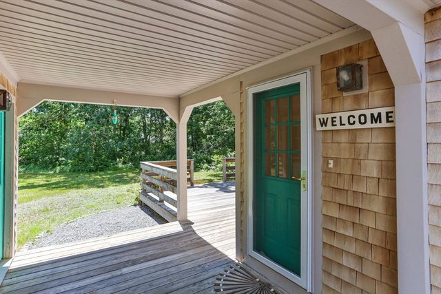 4 Carver Dr, Sandwich, MA 02563