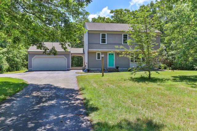 4 Carver Dr, Sandwich, MA 02563