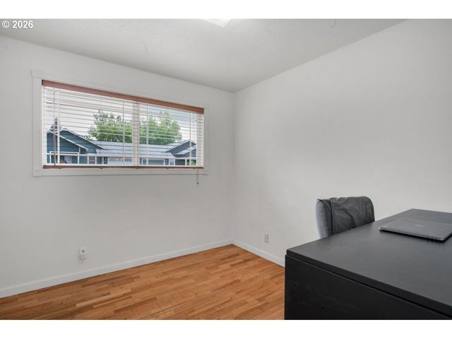 2301 COMPTON St, Eugene, OR 97404