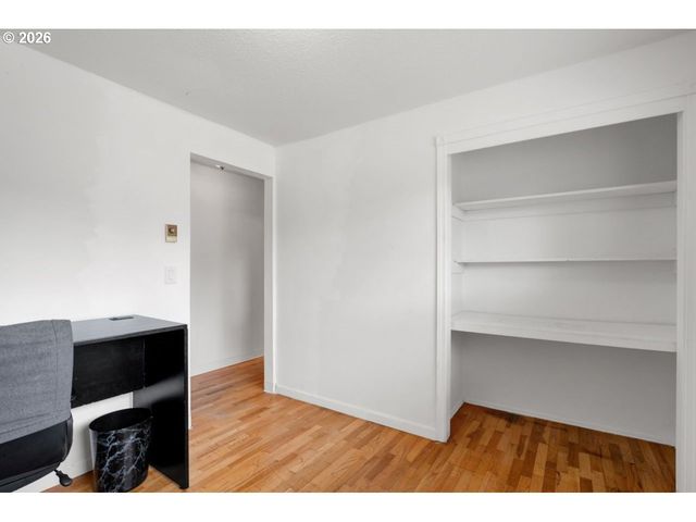 2301 COMPTON St, Eugene, OR 97404