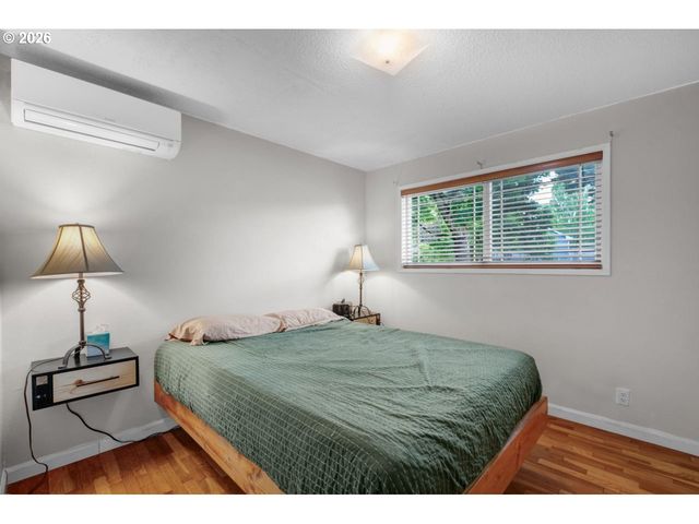 2301 COMPTON St, Eugene, OR 97404