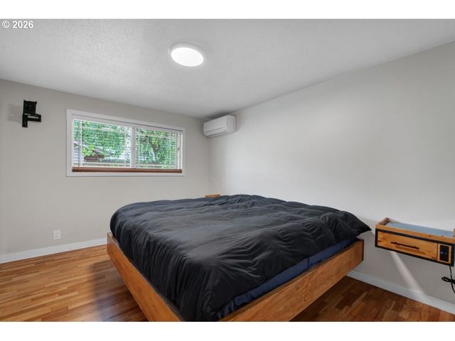 2301 COMPTON St, Eugene, OR 97404