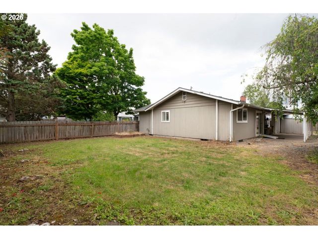 2301 COMPTON St, Eugene, OR 97404