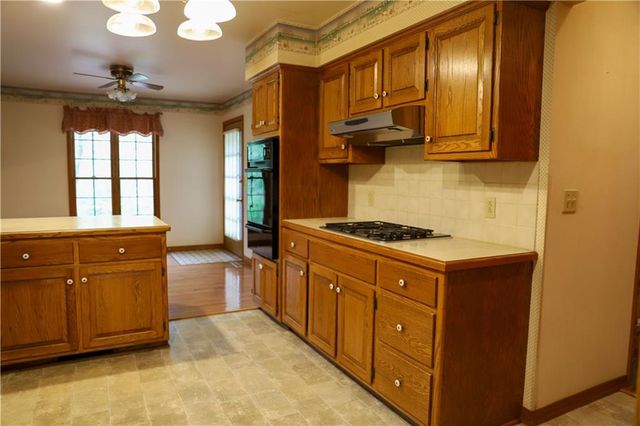 1203 E Quincy Street, Pittsburg, KS 66762