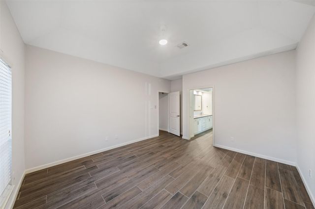 6215 Ash Oak Drive, Houston, TX 77091