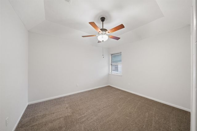 6215 Ash Oak Drive, Houston, TX 77091