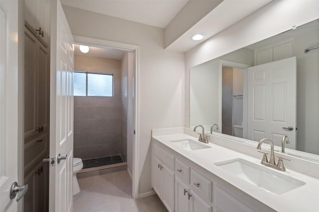 6215 Ash Oak Drive, Houston, TX 77091