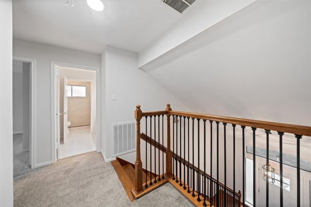 6215 Ash Oak Drive, Houston, TX 77091