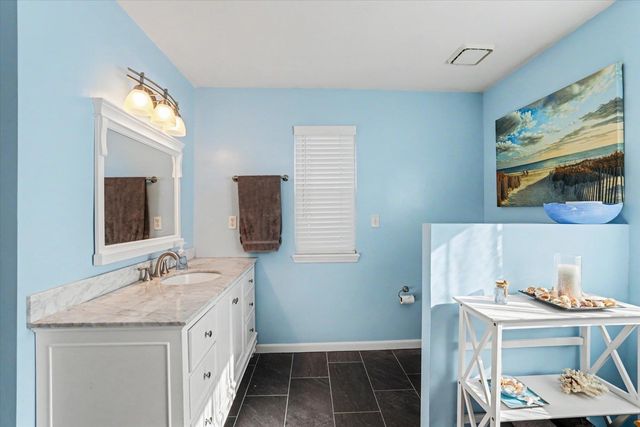 1851 Winery Way, Tallahassee, FL 32317