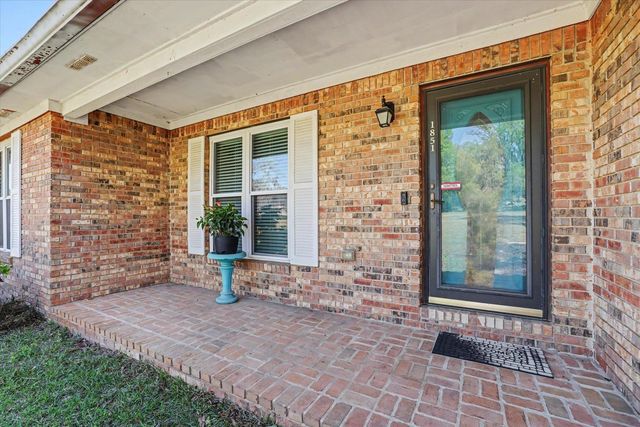 1851 Winery Way, Tallahassee, FL 32317