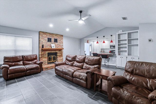 1851 Winery Way, Tallahassee, FL 32317