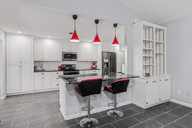 1851 Winery Way, Tallahassee, FL 32317