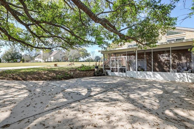 1851 Winery Way, Tallahassee, FL 32317