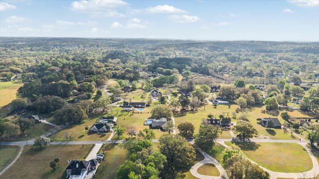 1851 Winery Way, Tallahassee, FL 32317