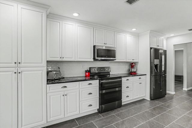 1851 Winery Way, Tallahassee, FL 32317