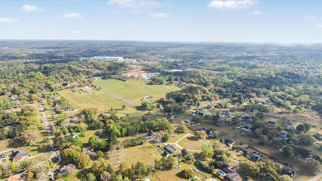 1851 Winery Way, Tallahassee, FL 32317