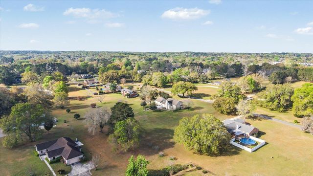 1851 Winery Way, Tallahassee, FL 32317