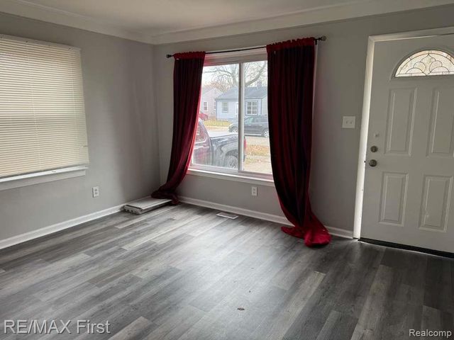 11243 Fisher Avenue, Warren, MI 48089