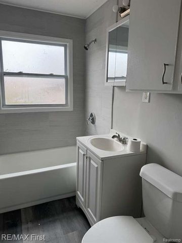 11243 Fisher Avenue, Warren, MI 48089