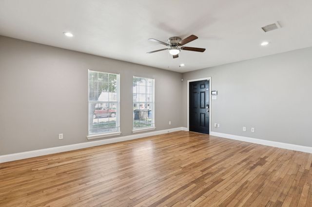 3222 inwood Road, Dallas, TX 75235