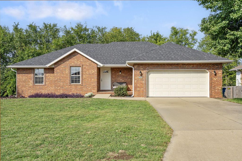 1135 West Broad Street, Republic, MO 65738