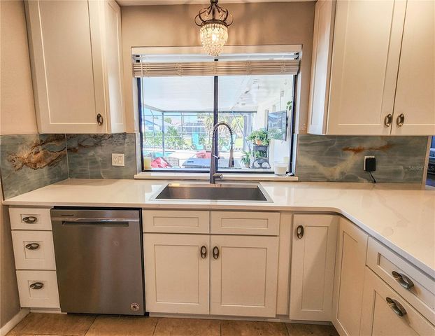 24 CLARIDGE COURT S, Palm Coast, FL 32137
